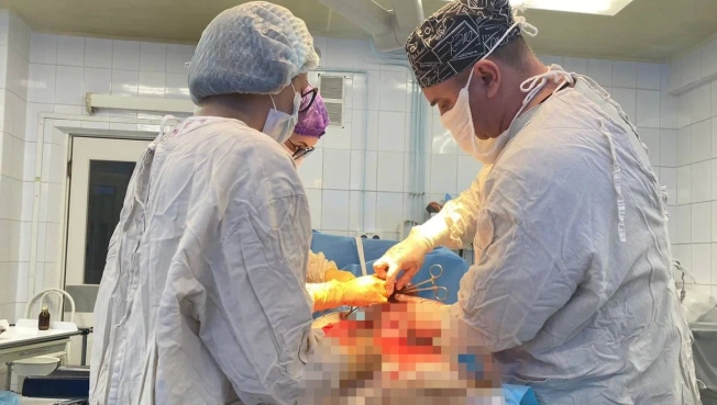 Медики из Югры удалили пациентке опухоль весом три килограмма