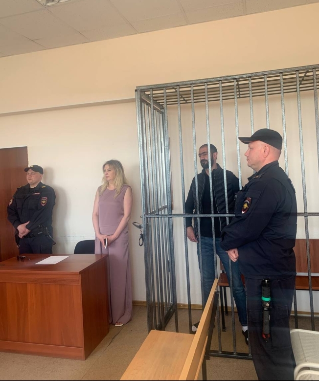Подозреваемого в жестоком убийстве в центре Сургута отправили в СИЗО на два месяца