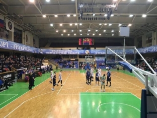 Баскетбольный «Университет-Югра» уступил в Новосибирске