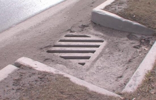 В Сургуте систему ливневой канализации готовят к весенне-летнему сезону