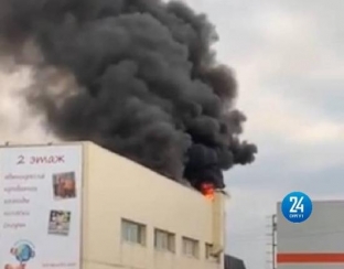 В Сургуте произошел пожар в детском магазине. Эвакуировали 45 человек