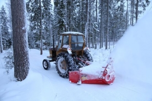 Будут чистить сами. В Сургутском районе обсудили уборку снега в поселениях