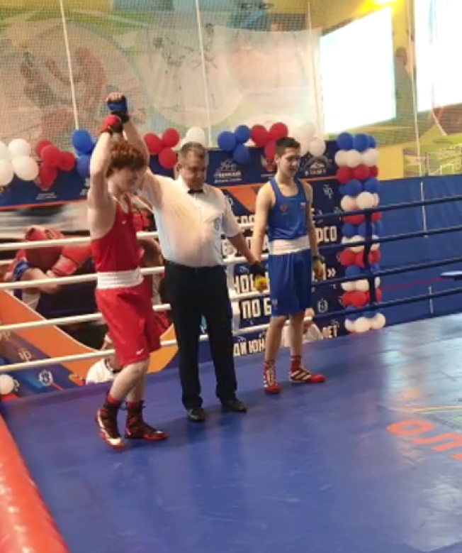 Юные боксеры из Сургута завоевали медали на первенстве УрФО // ВИДЕО