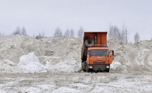 В Сургуте снежные полигоны приостановили свою работу