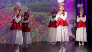 Дети Сургута стали участниками национального фестиваля «Мандаринка»