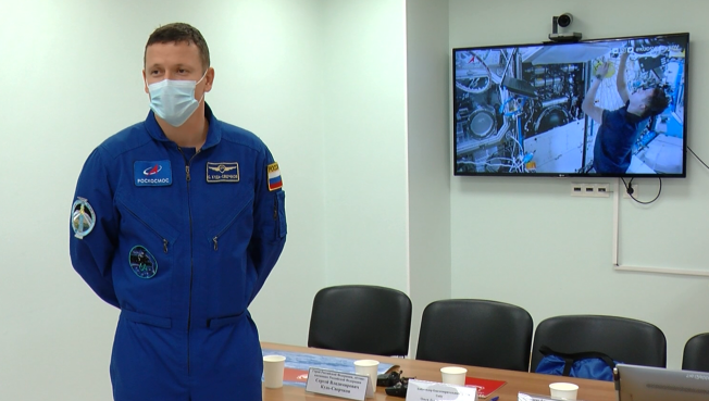 Российский космонавт рассказал пациентам онкоцентра СОКБ о жизни на МКС