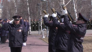Сургут отметил День Победы традиционным парадом