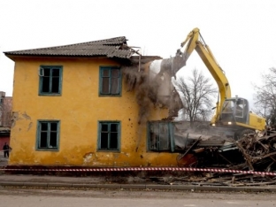 В Урае на снос аварийных домов потратят около трех миллионов рублей