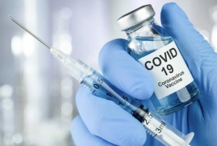 Вакцинацию от коронавируса планируют внести в календарь прививок