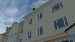 В Белоярском районе четыре семьи получили новые квартиры
