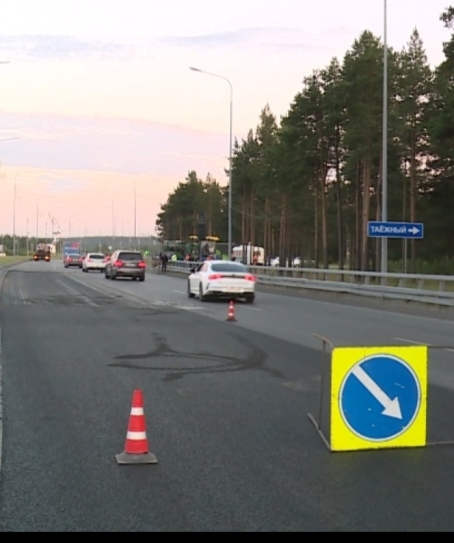На дорогах Сургута заканчиваются работы по устранению колейности