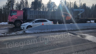 В Сургутском районе водитель «КамАЗа» спровоцировал ДТП с четырьмя автомобилями