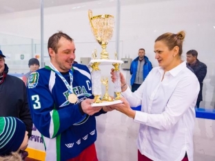 «Кубок Югры» по следж-хоккею среди клубных команд остается в регионе