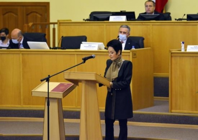 Вице-спикером Тюменской областной думы во второй раз стала Галина Резяпова