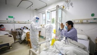 В Челябинской области – наплыв ковидных пациентов, в центре УрФО все чаще заболевшие умирают, врачи Ямала выдыхают. Недельные итоги пандемии на Урале