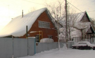 Прокуратура разберется. Жители поселка Снежного пожаловались на отключение электроэнергии в 30-градусный мороз