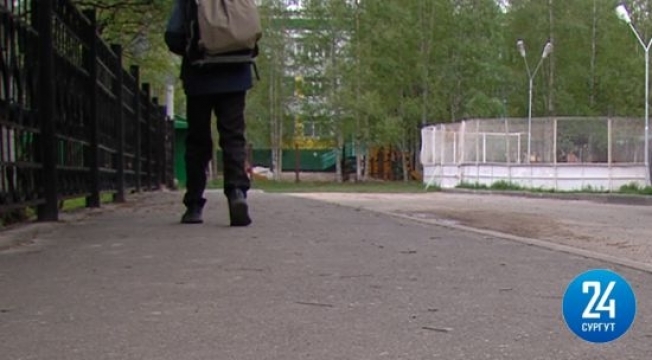 Родители учеников три года ждут, когда подход к сургутской школе № 12 станет безопасным