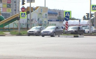 К началу осени в Сургуте пересмотрят дорожное регулирование светофорных объектов