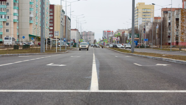 Движение на новом участке Комсомольского проспекта в Сургуте официально открыто