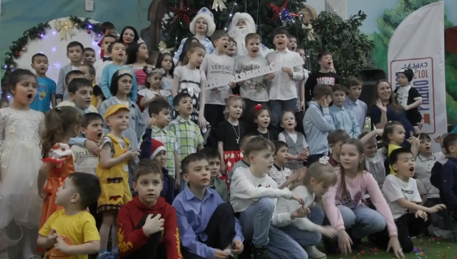«Русское радио» вручило подарки детям из многодетных и малообеспеченных семей