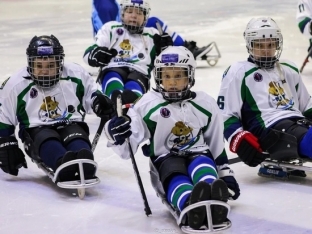 Детско-юношеская команда по следж-хоккею «Мамонтята Югры» стала победителем турнира