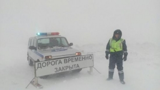 Из-за погодных условий на трассах Сургутского района ограничивают движение