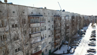 Жильцы пятиэтажек на Дзержинского требуют от подрядчиков исправить последствия капремонта
