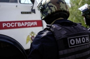 Сотрудника сургутского ОМОНа подозревают в избиении задержанного