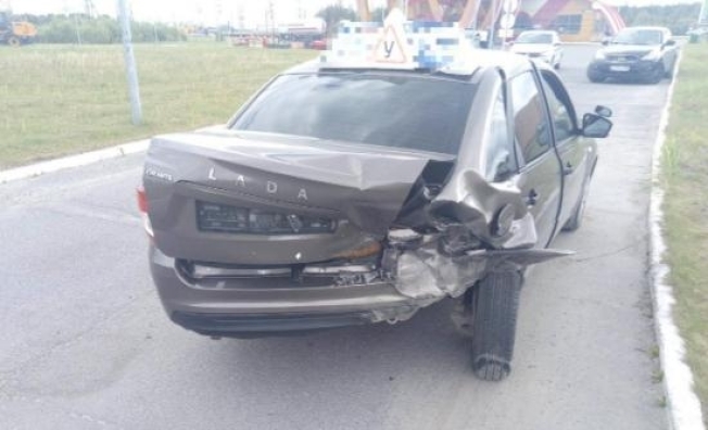 В Сургуте в ДТП пострадала 17-летняя ученица автошколы