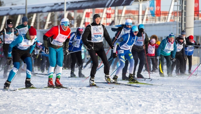 Более 1600 сургутян встали на лыжню в рамках всероссийского забега
