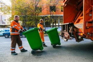 В Югре с 1 августа снизится тариф на вывоз мусора