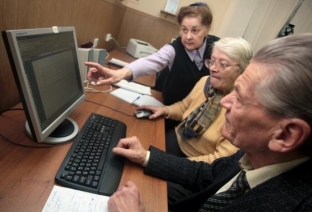 Пенсионерам Югры помогут открыть собственное дело