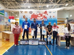 Семь медалей завоевали югорские пауэрлифтеры на чемпионате России