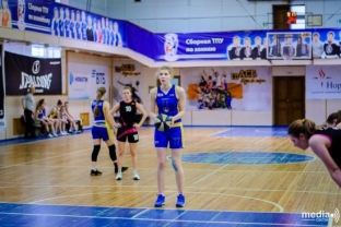 Четыре игрока женского баскетбольного клуба из Сургута вызваны в сборную России