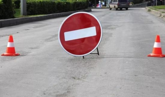 Движение транспорта на улице Кукуевицкого в Сургуте приостановлено до вечера 25 мая