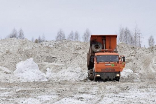 В Сургутском районе ищут подрядчика для обслуживания площадок по сбору снега