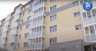 В Сургутском районе пять детей-сирот получили ключи от новых квартир