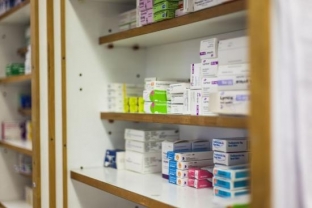 В Югре препарат для лечения COVID-19 можно будет купить в аптеках