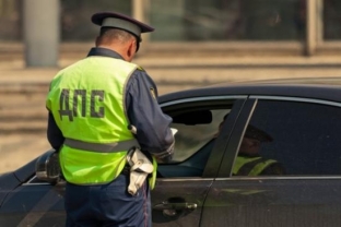 Полицейские Мегиона задержали водителя «Лексуса» с поддельными правами