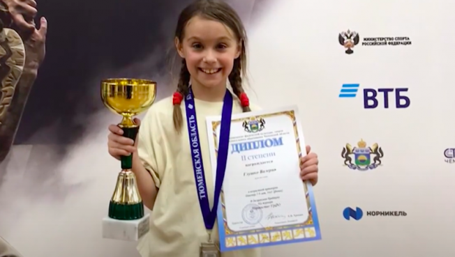 8-летняя сургутянка стала призёром первенства УрФО по брейкингу