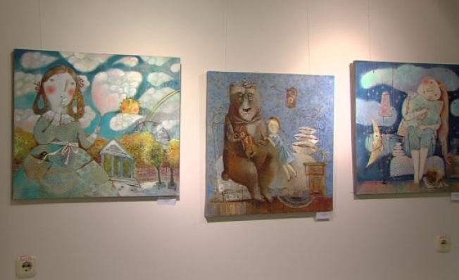 «Воздушные замки». В Сургуте проходит выставка белорусской художницы Анны Силивончик