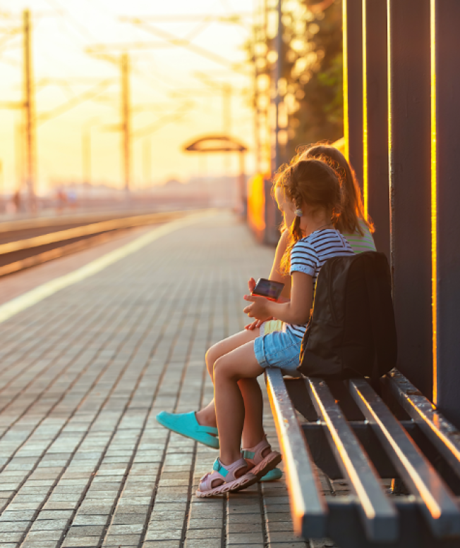 Югорские школьники смогут путешествовать на поезде с 50-процентной скидкой