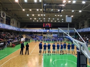 «Университет-Югра» завершил сезон поражением от «Новосибирска»