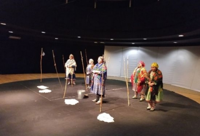Жителям Ханты-Мансийска показали самобытный спектакль «Щанри-хонра»