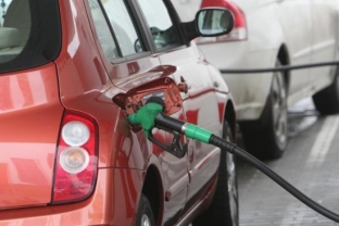 Рост цен на бензин в Сургуте с начала года достиг 6,5 процентов