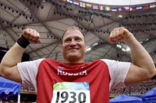 Югорский паралимпиец Алексей Ашапатов установил новый рекорд