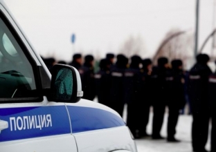 Сургутские полицейские к профессиональному празднику получили новые машины