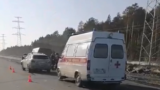 В Сургуте в ДТП от удара перевернулся автомобиль, пострадал водитель
