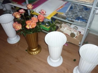 Житель Югорска украл 90 роз из цветочного павильона