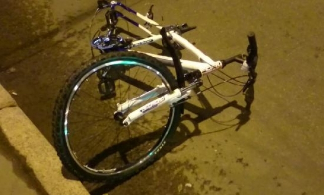 В Сургуте под колесами «Мерседеса» погиб велосипедист